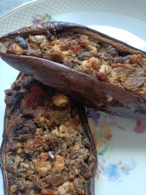 Recette Aubergine méditerranée farcie tomate féta olives piment optionnel, un régal