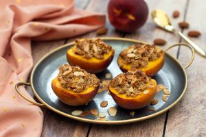 Recette Pêches rôties façon crumble