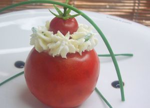 Recette Tomates surprises au fromage de chèvre frais