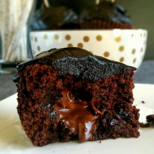 Recette Envie de muffin au chocolat, coeur de pâte à tartiner et ganache chocolat (vegan)