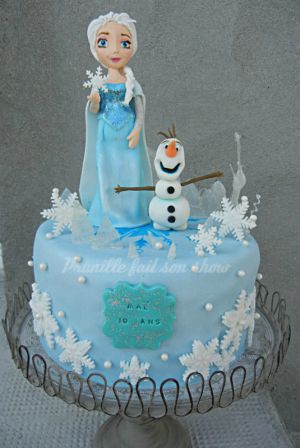 Recette Gateau "La Reine des Neiges" Disney - Elsa et olaf en pâte à sucre - Frozen cake