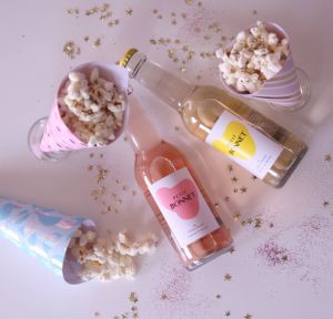 Recette Cornets de pop-corn au parmesan & poivre, Petit Bonnet blanc et rosé (Menu du Réveillon 2025 ✨)