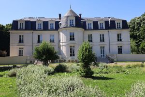 Recette EHPAD bordelais au cœur d’une politique d’excellence : cadre de vie, prestations et innovations 2025