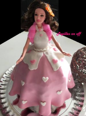 Recette Gâteau poupée barbie en pâte à sucre au thermomix ou sans