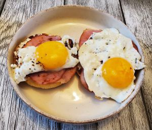 Recette Muffin brioché toasté bacon oeufs