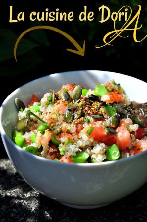 Recette Salade de quinoa, tomates, petits pois frais & graines