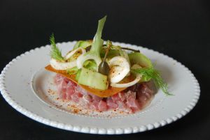 Recette Tartare de thon rouge, concombre, fenouil et câpres