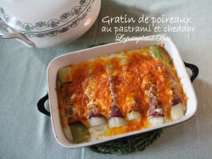 Recette Gratin de poireaux au pastrami et au cheddar