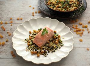 Recette Saumon et son duo de riz aux pois chiches et raisins secs d'ottolenghi