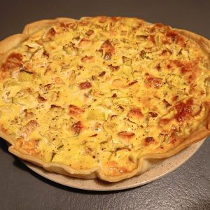 Recette Tarte courgette, saumon fromage ail et fines herbes (boursin)