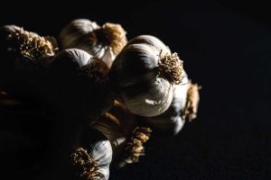 Recette L’ail noir est-il vraiment dangereux ? Démêlons le vrai du faux