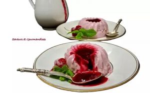 Recette Panna Cotta rose au coulis de framboises