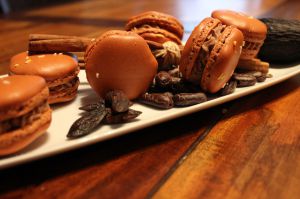 Recette Macarons chocolat / cannelle / fèves tonka