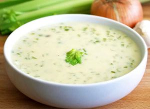Recette Meilleure recette de crème de céleri (Super facile à faire!)