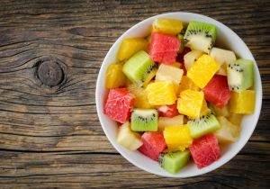 Recette Salade de Fruits Arc-en-Ciel : L’Explosion de Saveurs qui Illuminera votre Été !