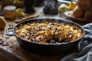 Recette Ce crumble poires-chocolat de Lignac cache un ingrédient totalement inattendu !