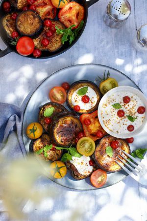 Recette Aubergines rôties, sauce au yaourt