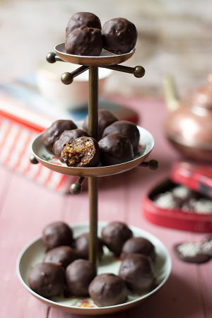 Recette Rochers d’énergie chocolat, dattes & amandes