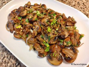 Recette Champignons sautés à l'oignon et à l'ail - Recette en vidéo