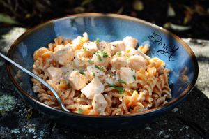 Recette Pâtes à la tomate au saumon, crème à l'estragon