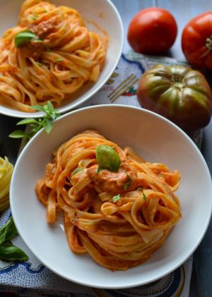 Recette Tagliatelle crémeuses tomates poivron féta #végétarien