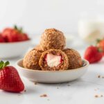 Recette No-Bake Strawberry Cheesecake Protein Balls