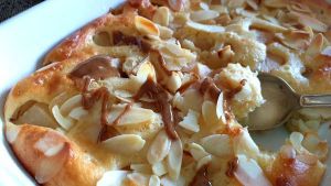 Recette Gâteau au yaourt grec-poires-amandes