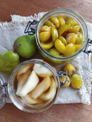Recette Bocaux de questsches et de poires au sirop #végétal