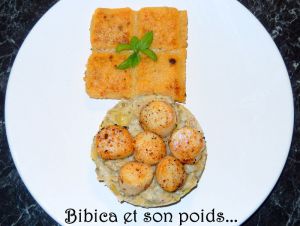 Recette Saint-Jacques sur lit crémeux de poireaux et polenta croustillante