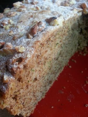 Recette Cake aux courgettes et noix          كيك الكرعة الخضرة و الكركاع