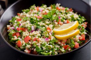 Recette Ce couscous perlé au citron confit est la star de toutes les tables de célébrités en ce moment
