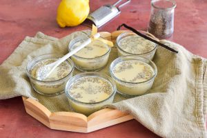 Recette Panna cottas aux graines de chia, vanille et citron