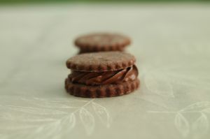 Recette Biscuits noisette/chocolat fourrés chocolat