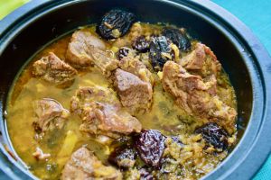 Recette Tajine d’agneau aux poires et pruneaux