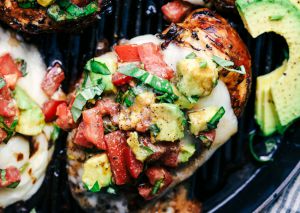 Recette Poulet grillée californien à l’avocat