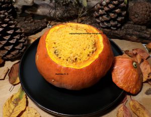 Recette Potimarron garni de quinoa blond, châtaignes, noisettes et cheddar d'après Staub pour L'Académie du Goût