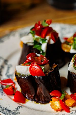 Recette Aubergines confites, mozzarella et tomates