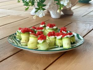Recette Petits rouleaux de courgette au chèvre et aux œufs de lump