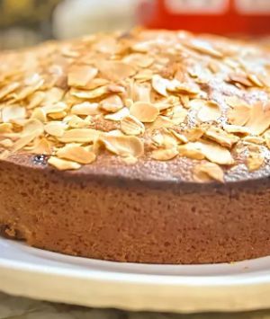 Recette Gâteau fondant aux amandes et cerises noires de Cyril Lignac (Tous en cuisine)