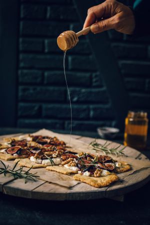 Recette Flatbreads pour l'apéritif aux figues et au chèvre ou aux cèpes
