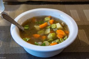 Recette ‘Tite soupe de printemps – Soupe claire de fèves fraîches