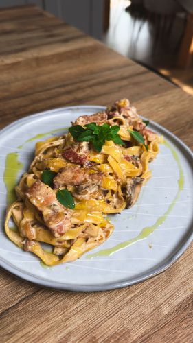 Recette Tagliatelle aux champignons et poitrine fumée à la crème