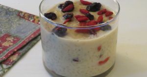 Recette Riz au lait végétal et aux fruits rouges secs