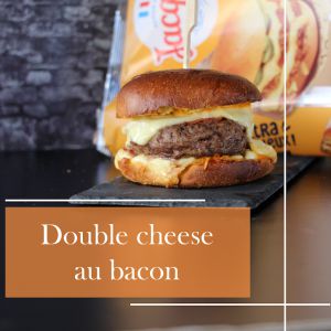 Recette Double cheese au bacon : un burger gourmand à souhait