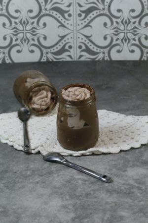 Recette Mousse au chocolat et chantilly praliné