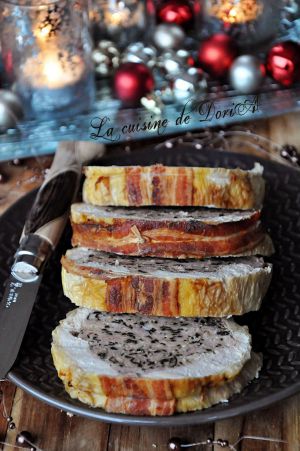 Recette Rôti de pintade désossée et farce forestière