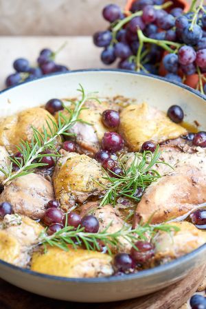 Recette Poulet au vin rouge, raisins et miel