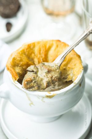 Recette Soupe aux champignons des bois en croûte