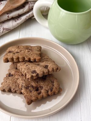 Recette Biscuits légers et croquants à la cardamome et au chocolat