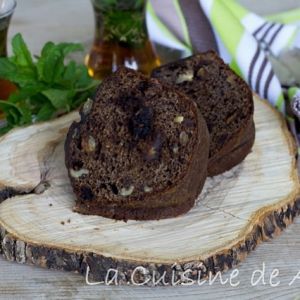 Recette Cake aux dattes et poudre de caroube #dates #walnut #caroub powder #sugarless  #raisin #sans sucre #raisin sec #noix #instalike #instaphoto #instagram #lacuisinedeamal #so goooood